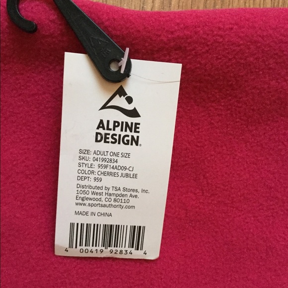 Alpine design rasberry scarf shawl - Picture 3 of 3